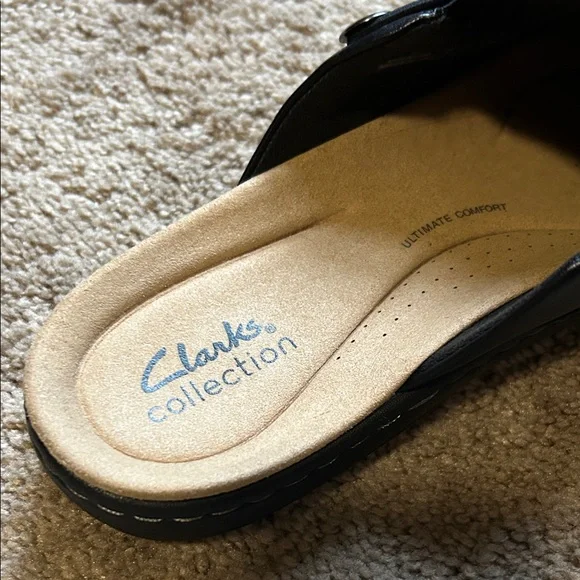 Clarks Comfort Black Leather Casual Mules - Picture 2 of 6